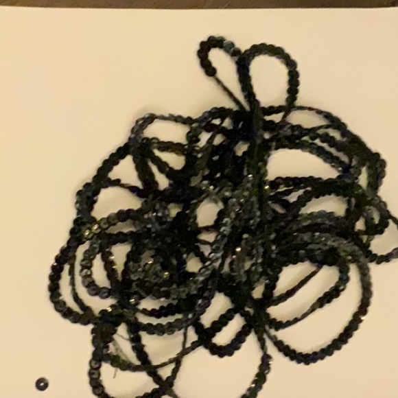 Black sequence - Picture 2 of 3